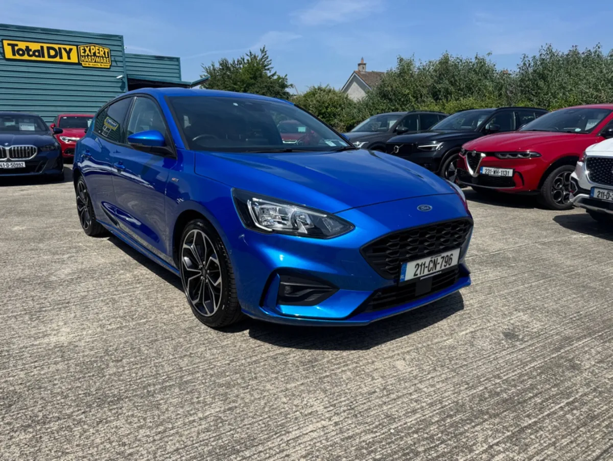 Ford Focus ST-LINE EDITION 1.0T 125 MHEV - Image 2
