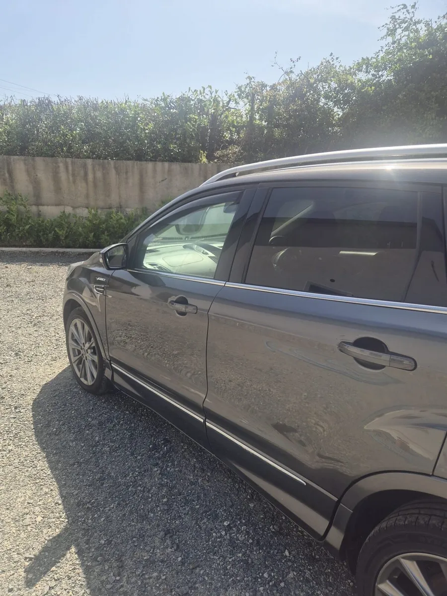 Car - Image 3