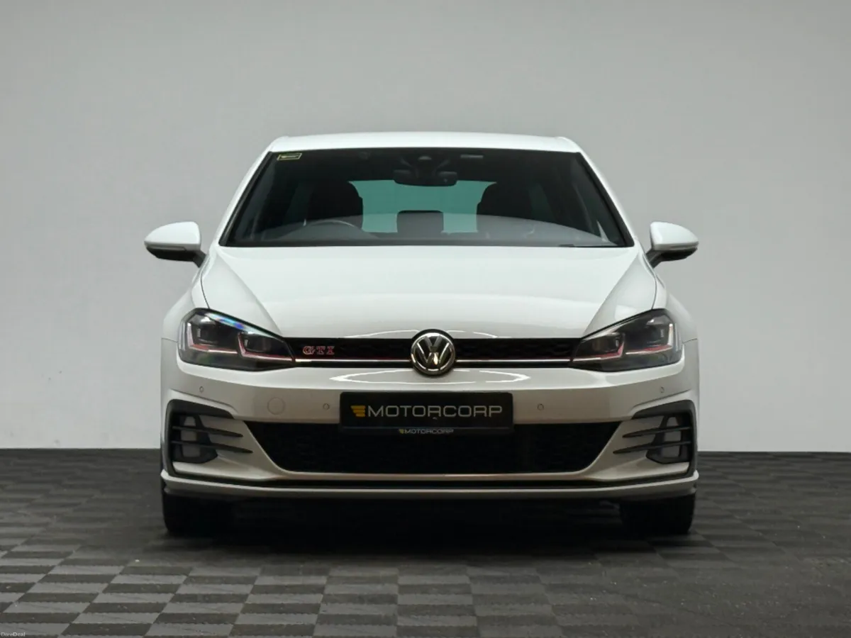 Volkswagen Golf GTI 2.0 - Image 2