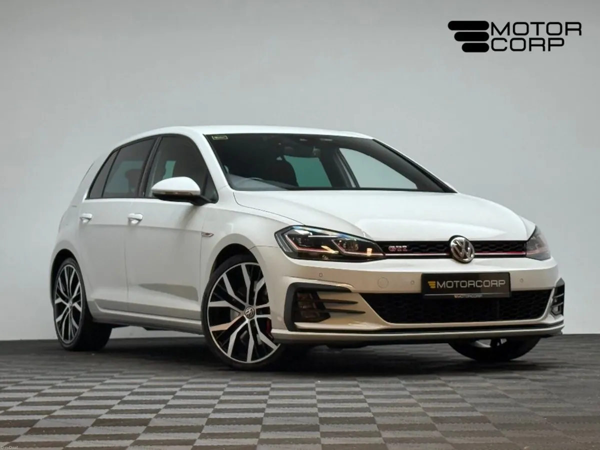 Volkswagen Golf GTI 2.0 - Image 1
