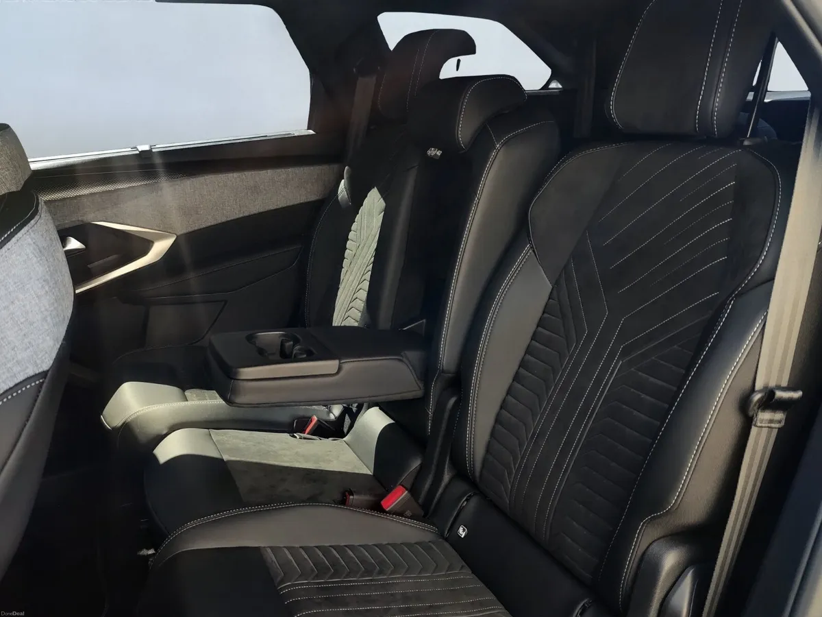 Peugeot 5008 GT Exclusive 73kw - Image 6