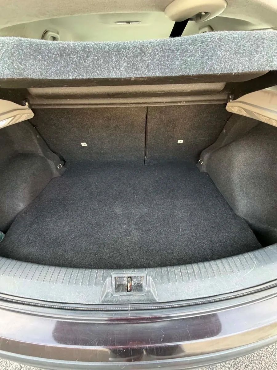 Nissan Qashqai 2009 - Image 4