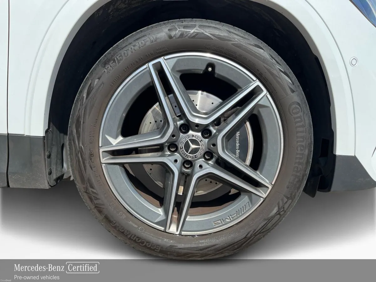 Mercedes-Benz GLA 180D AMG Line Plus **Full AMG Le - Image 5