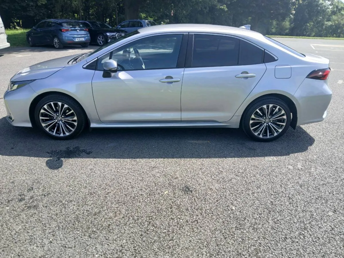 Toyota corrolla saloon - Image 4