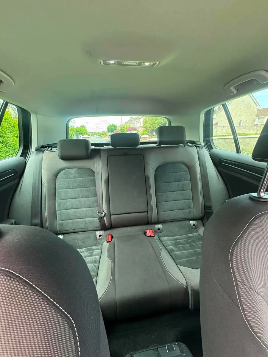 161 volkswagan golf 1.6L TDI Blue Motion - Image 2