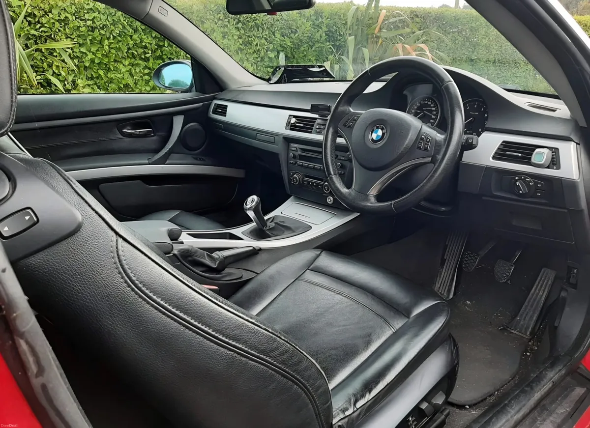 BMW e92 325i 2008 - Image 3