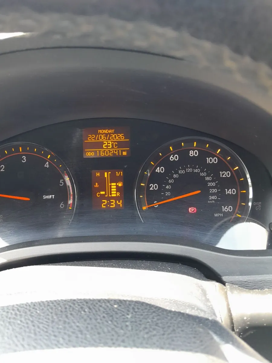 Toyota Avensis 2009 - Image 1