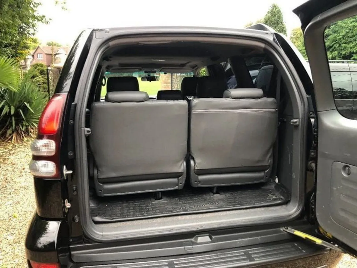 Toyota Land Cruiser 2009 - Image 2