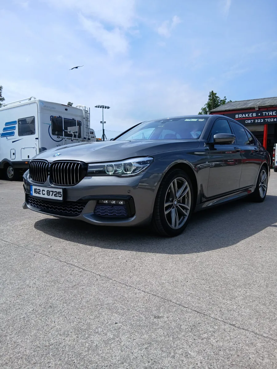 BMW 7-Series 2016 - Image 2