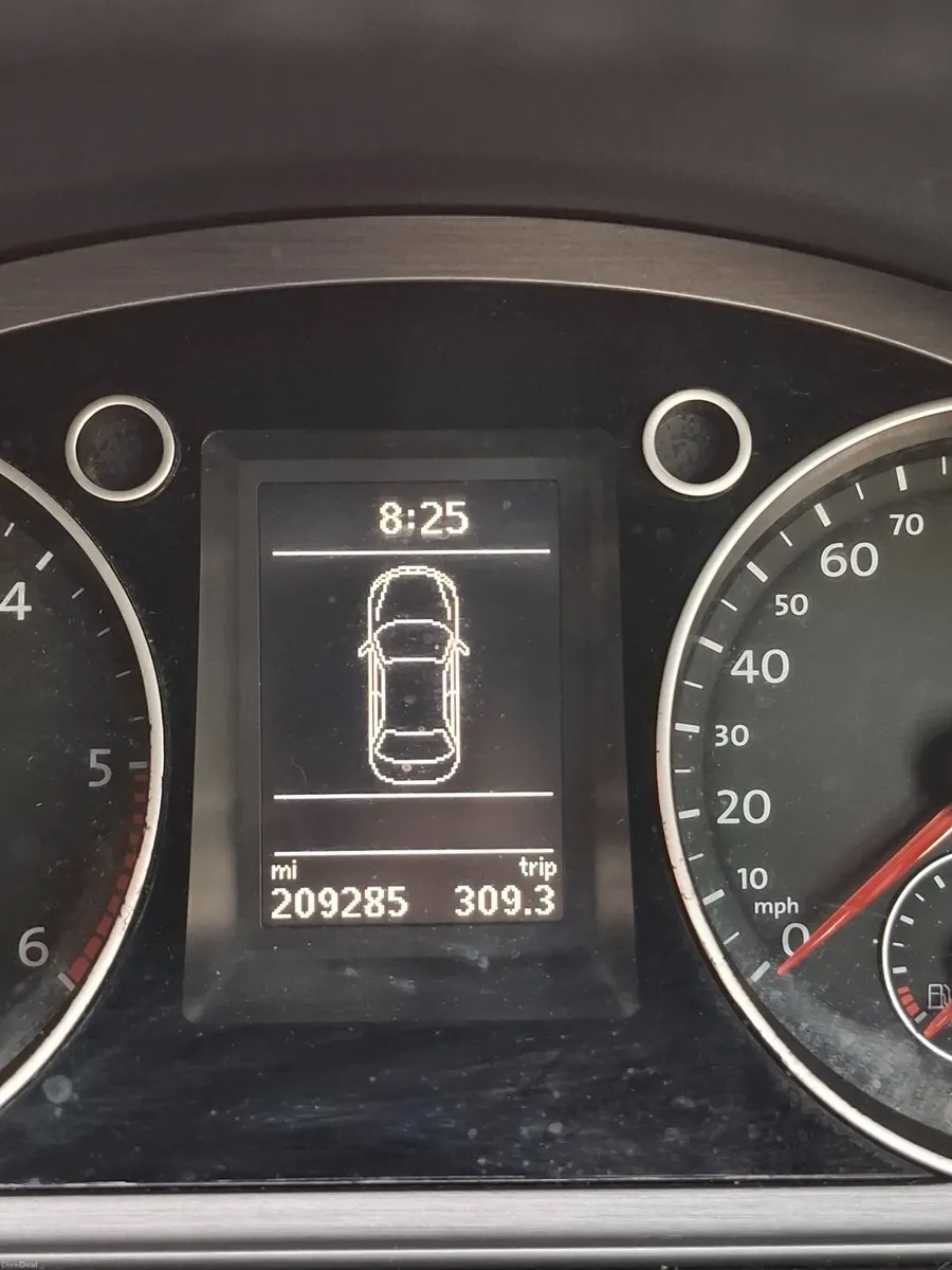 Volkswagen Passat 2013 - Image 4