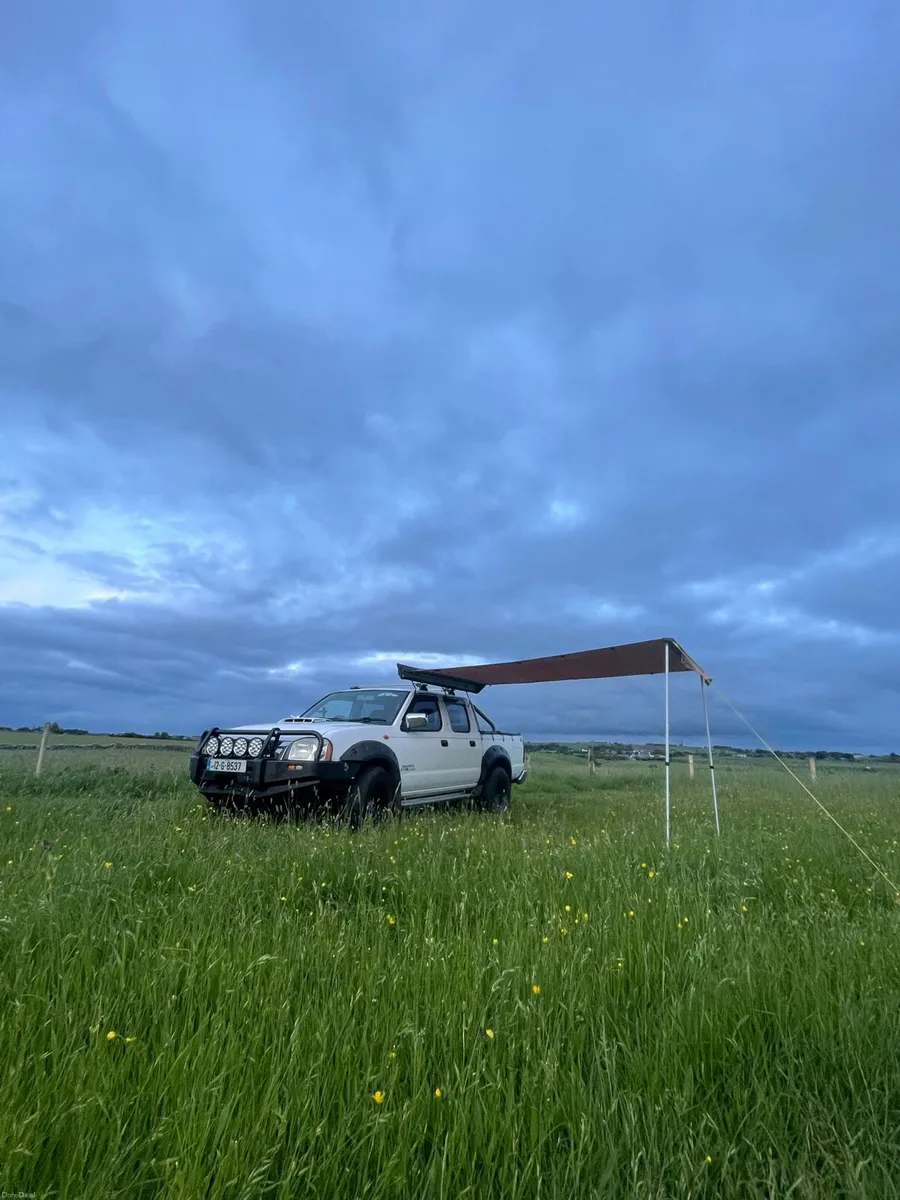 Australian Nissan Navara 4x4 - Image 2