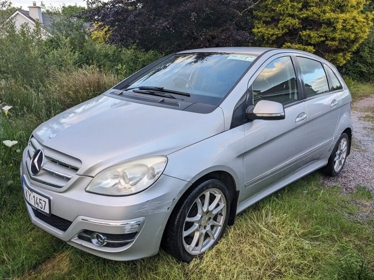 2009 Mercedes B150 - Image 2