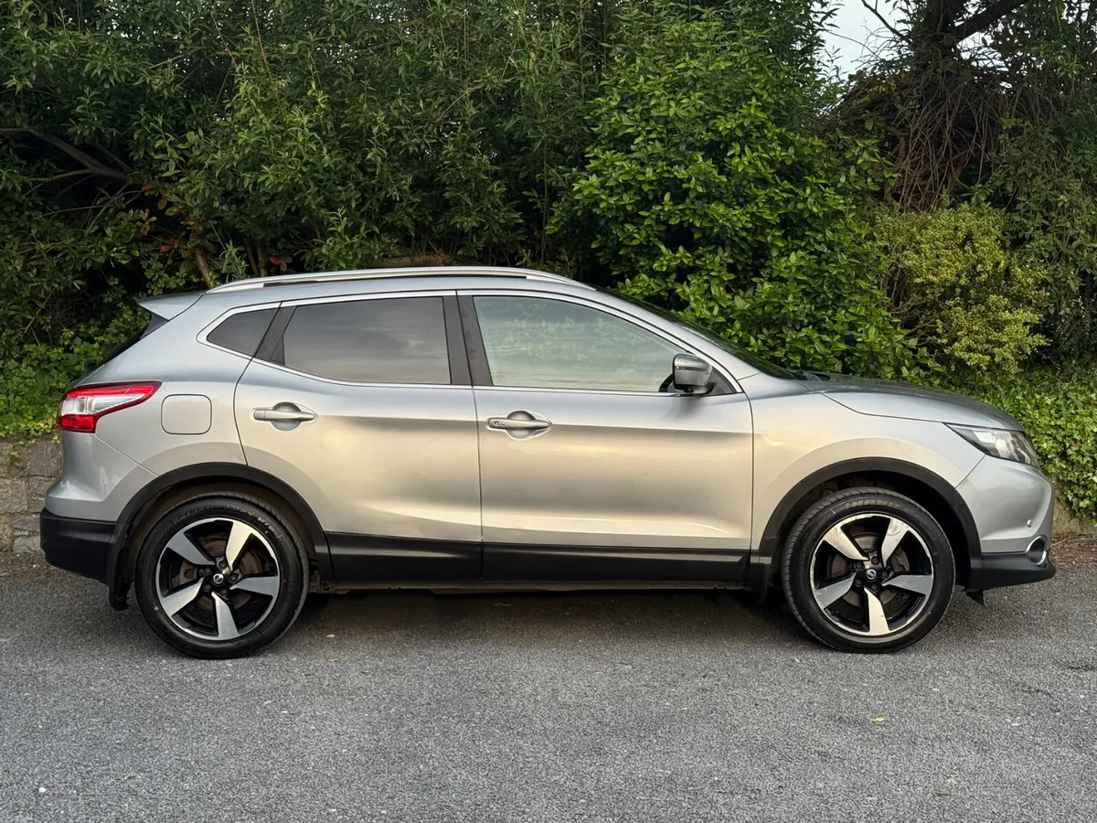 Nissan Qashqai SV (Automatic - Diesel) - Image 2