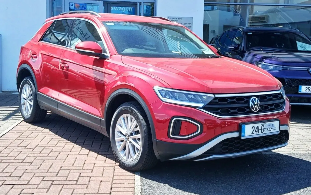 Volkswagen T-Roc LIFE 2.0 TDI 116HP **APP CONNECT, - Image 1
