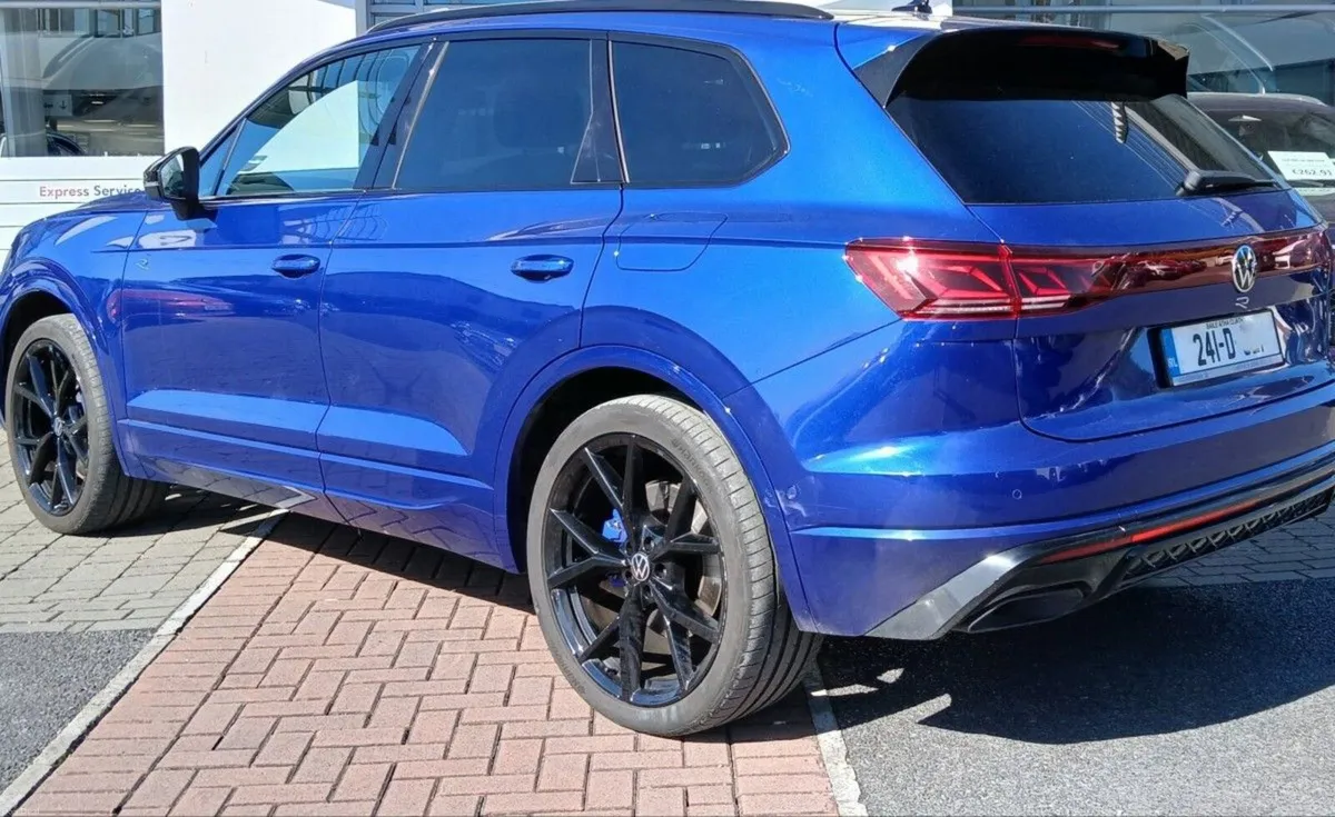 Volkswagen Touareg R 3.0 TSI PHEV 462HP **REAR VIE - Image 3
