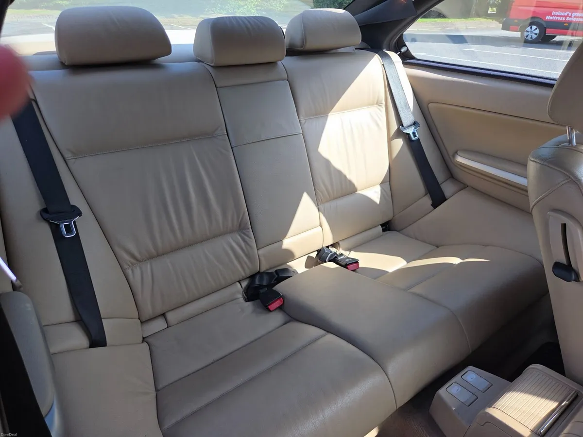 BMW 318Ci 2L Petrol Metallic Blue - Image 2