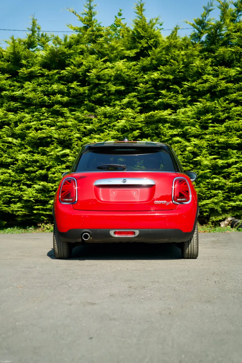 MINI COOPER D 2018-LOW MILEAGE - Image 6
