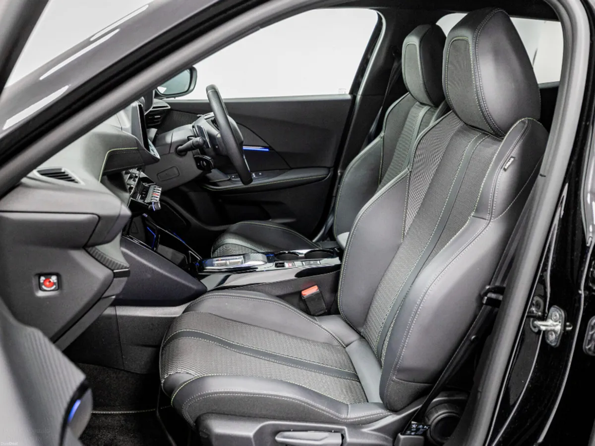 Peugeot 2008 GT Hybrid Auto 145HP - Image 5