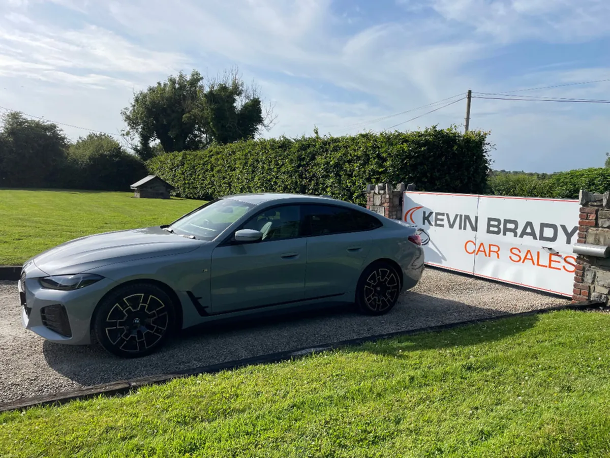 BMW i4 EDRIVE40 M SPORT ELECTRIC 84 Kwh. - Image 3