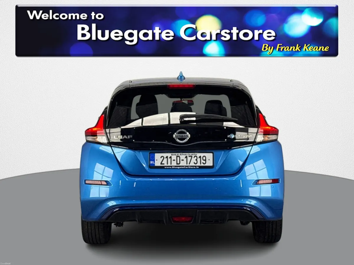 Nissan Leaf EV SV PREMIUM COLD PK **FULL BLACK CLO - Image 4