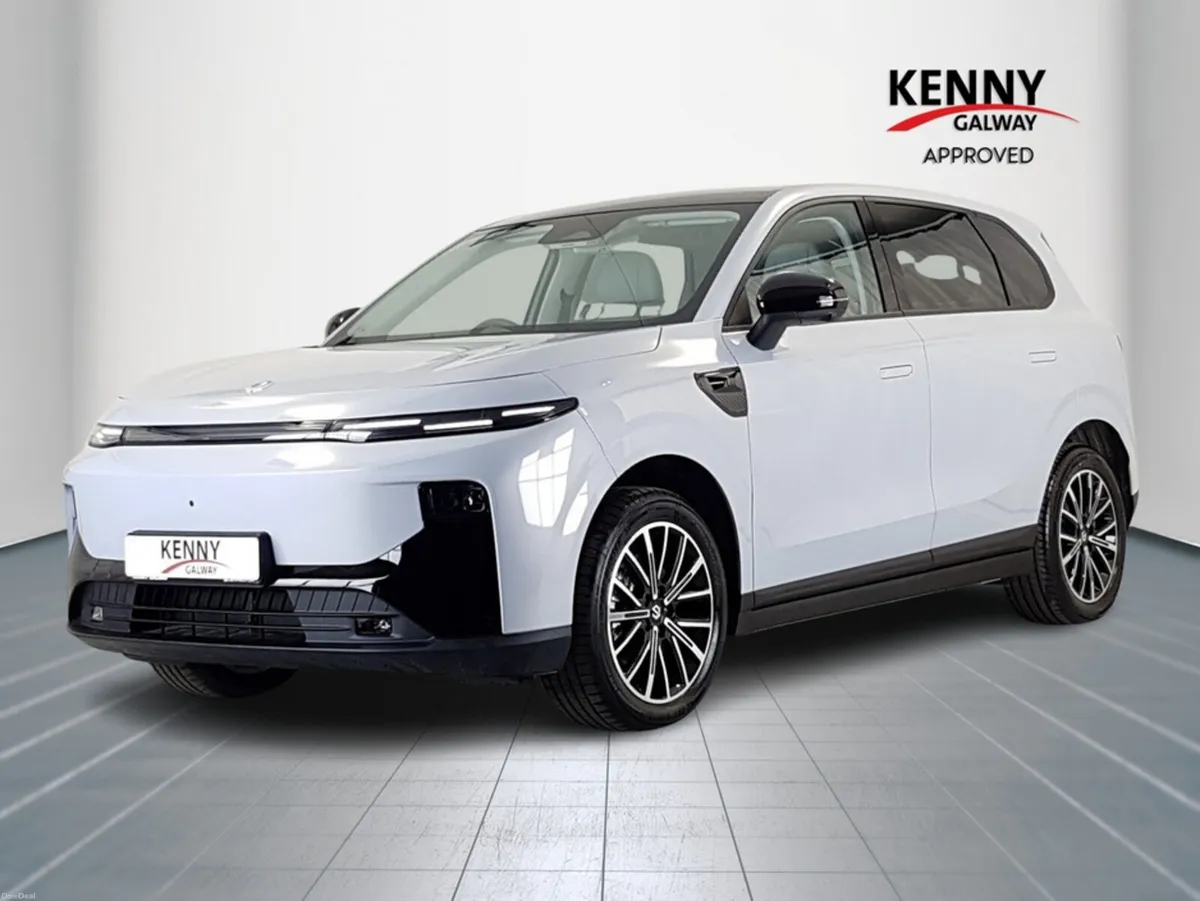 Leapmotor B10 HYBRID EV DESIGN 900KM - Image 3