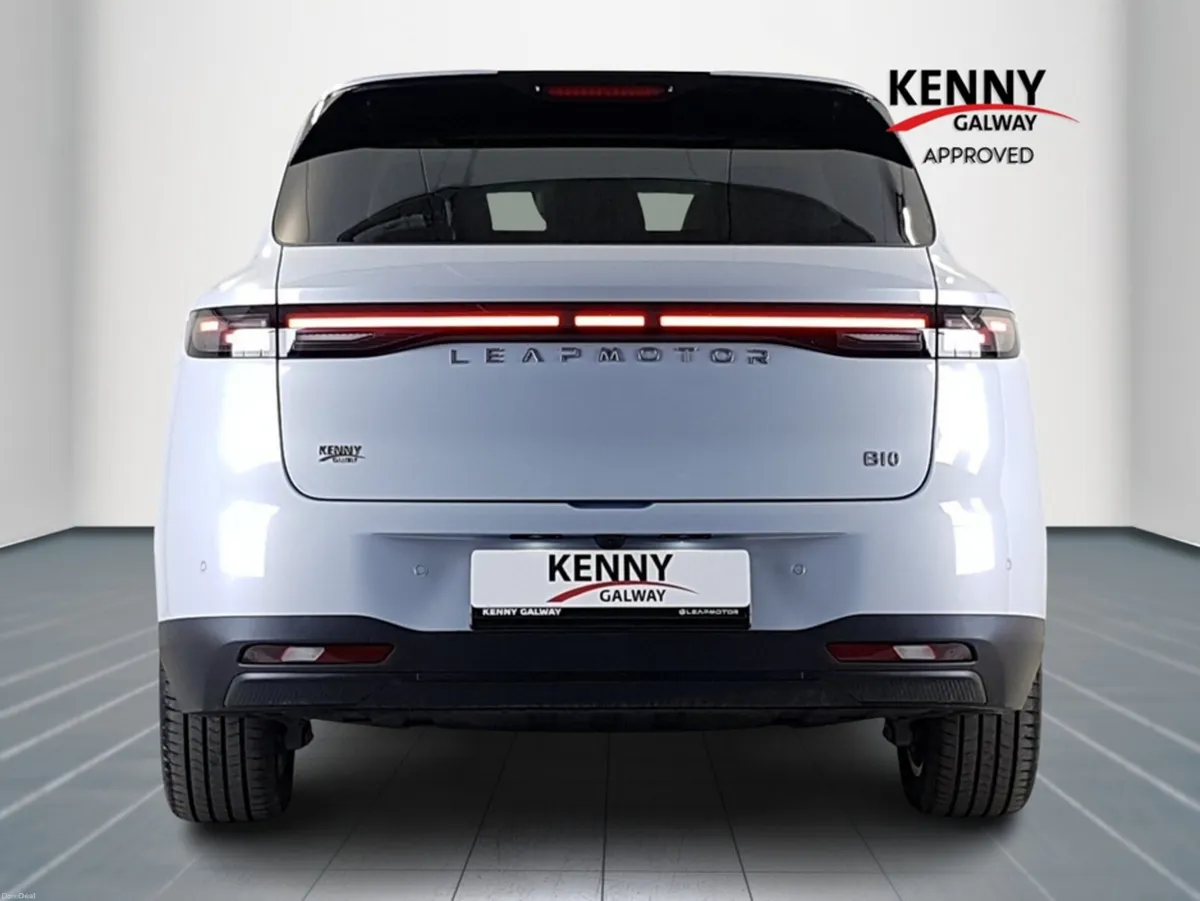Leapmotor B10 HYBRID EV DESIGN 900KM - Image 6