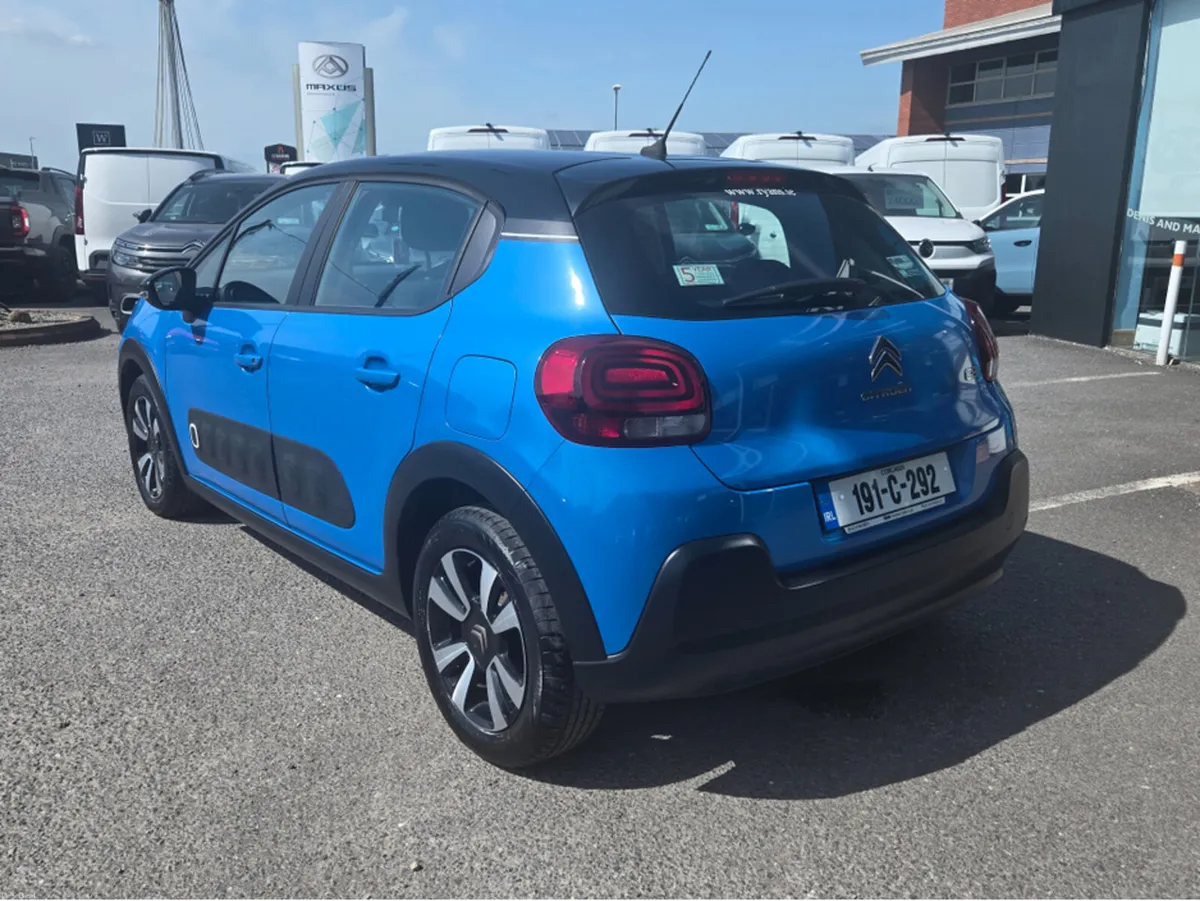 Citroen C3 FEEL PURETECH 68 4DR - Image 2