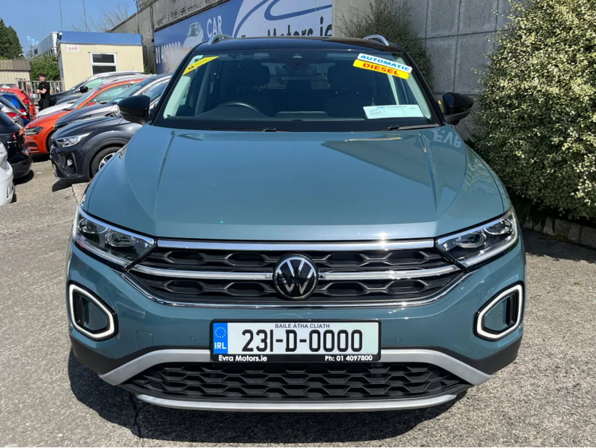 Volkswagen T-Roc STYLE AUTOMATIC 2.0 DIESEL //LOW - Image 2