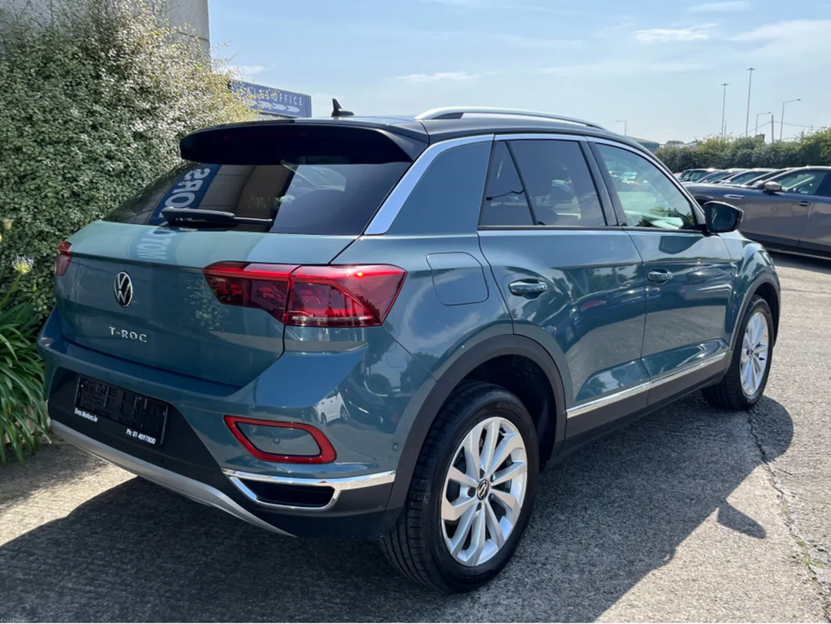 Volkswagen T-Roc STYLE AUTOMATIC 2.0 DIESEL //LOW - Image 4