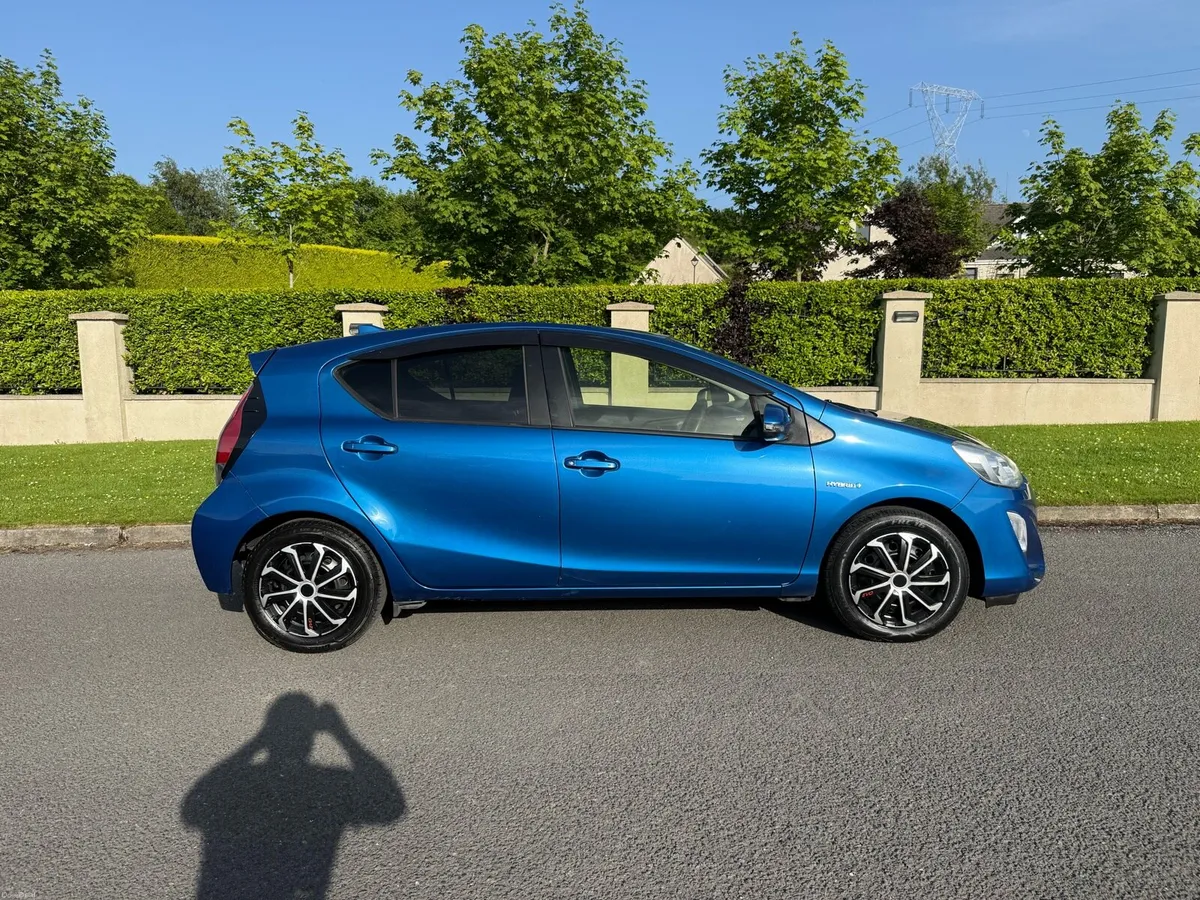 2015 Toyota Aqua 1.5 Hybrid High Spec 12-2026 NCT - Image 2