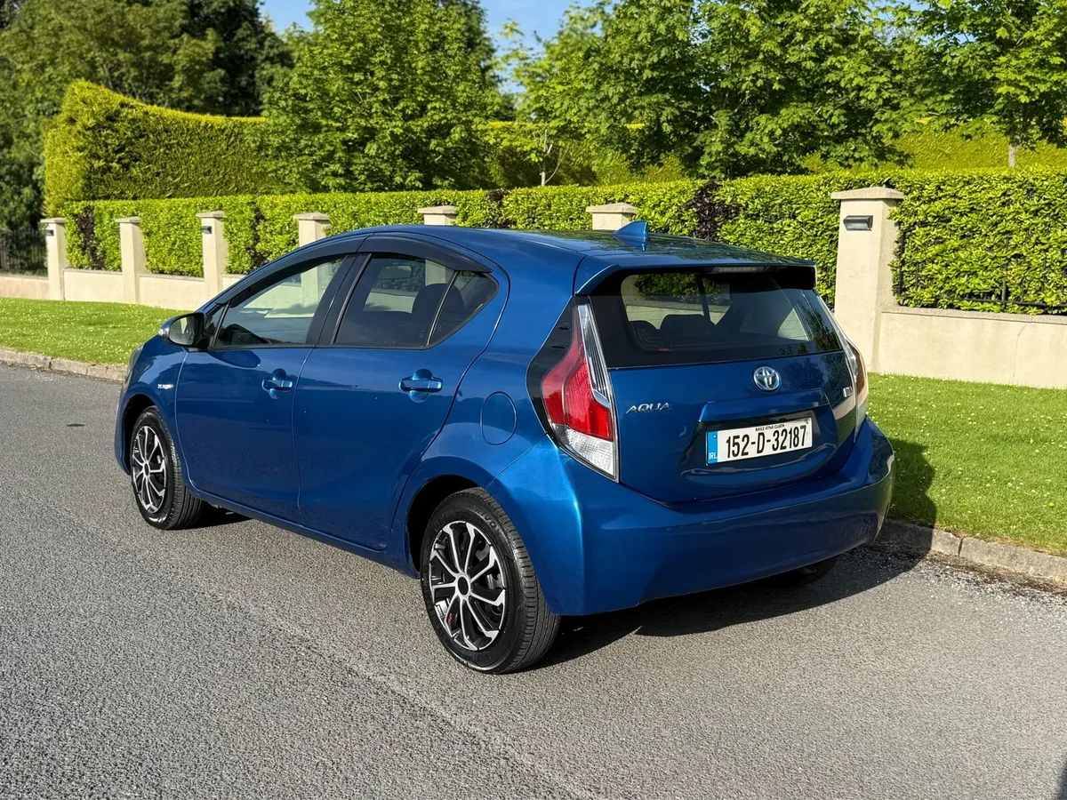 2015 Toyota Aqua 1.5 Hybrid High Spec 12-2026 NCT - Image 4