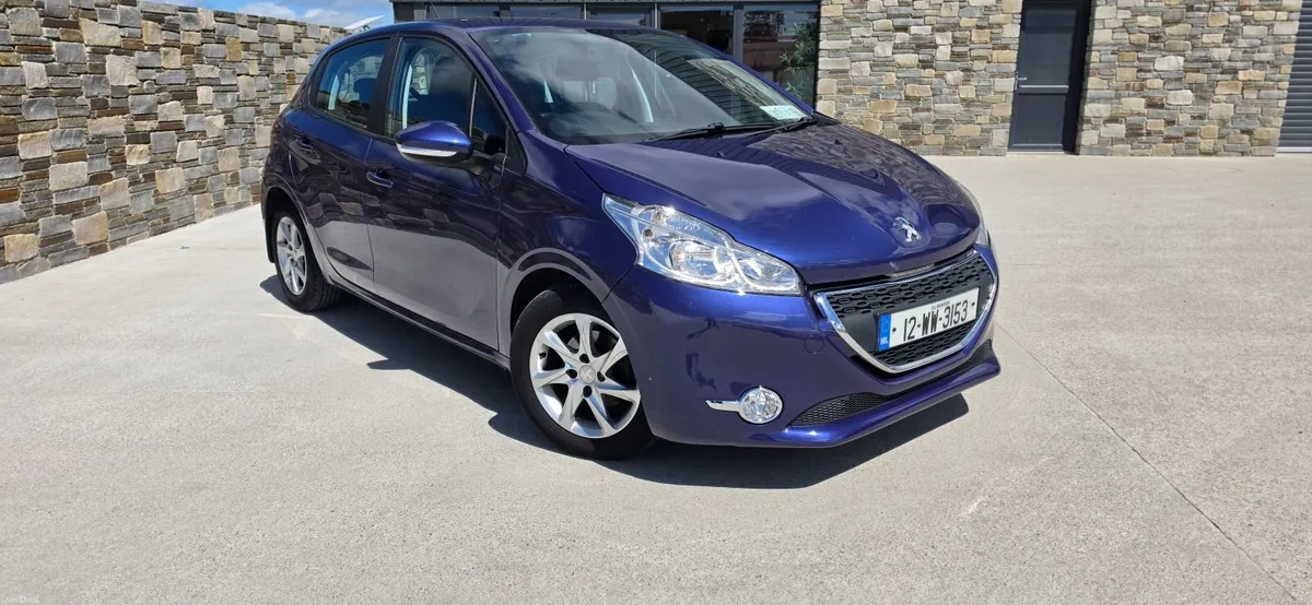 Peugeot 208 2012 - Image 1
