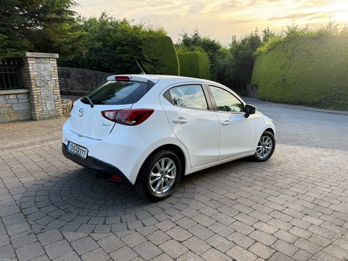 2017 Mazda 2 skyctiv 1.5 Petrol 55 000miles - Image 3