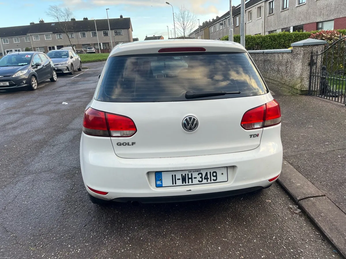 Volkswagen Golf 2011 - Image 4