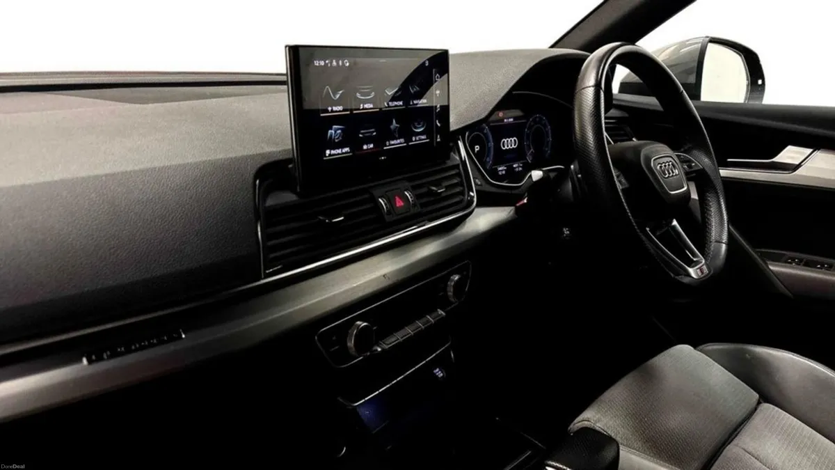 2.0 TDI 40 S line SUV 5dr Diesel S Tronic quattro - Image 4