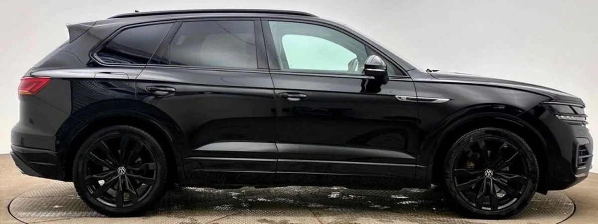 3.0 TDI V6 Black Edition SUV 5dr Diesel Tiptronic - Image 2