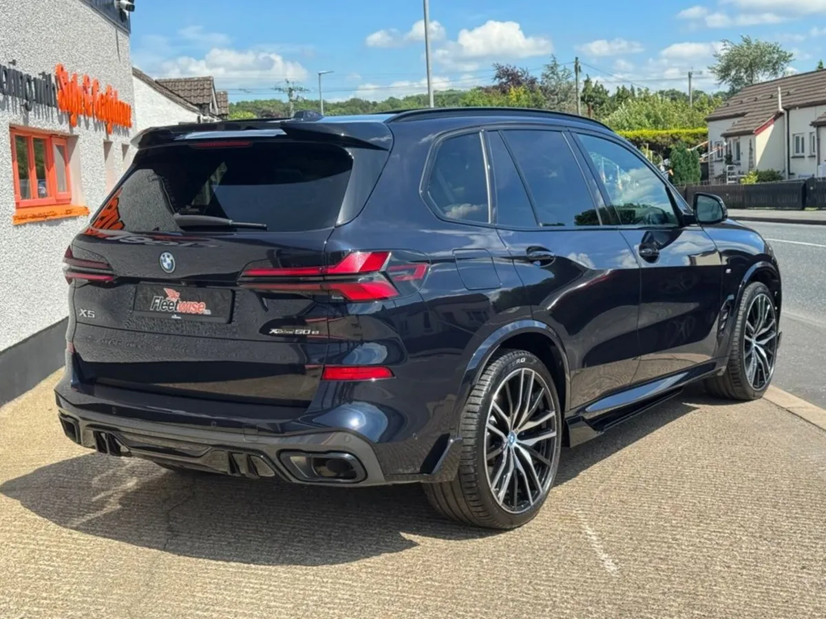 3.0 50e 25.7kWh M Sport SUV 5dr Petrol Plug-in Hyb - Image 4