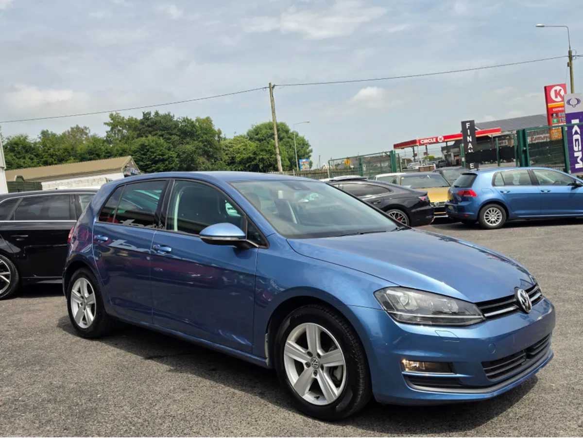 Volkswagen Golf ONLY 17,430KM ! ! 1.2 TSI COMFORTL - Image 2