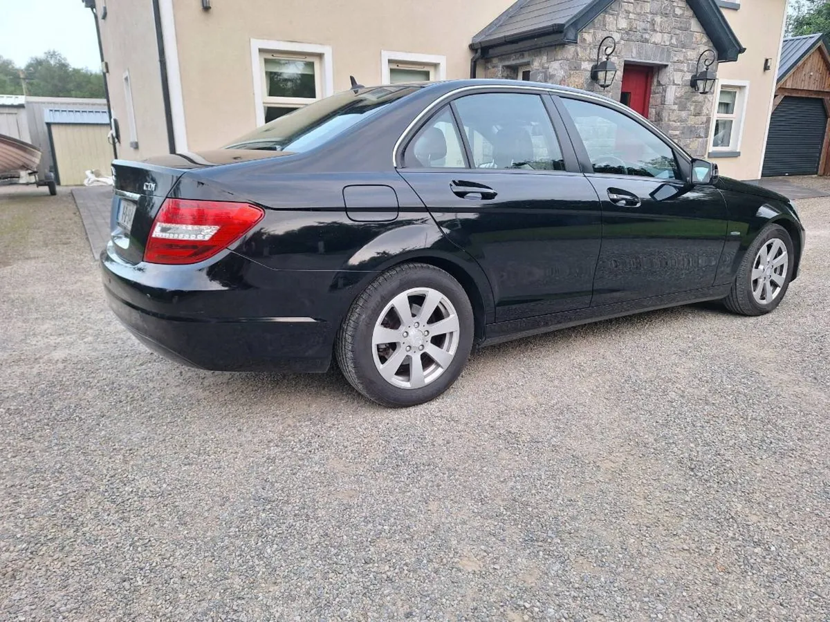 Mercedes C200 (low mileage, only 119000 miles) - Image 4