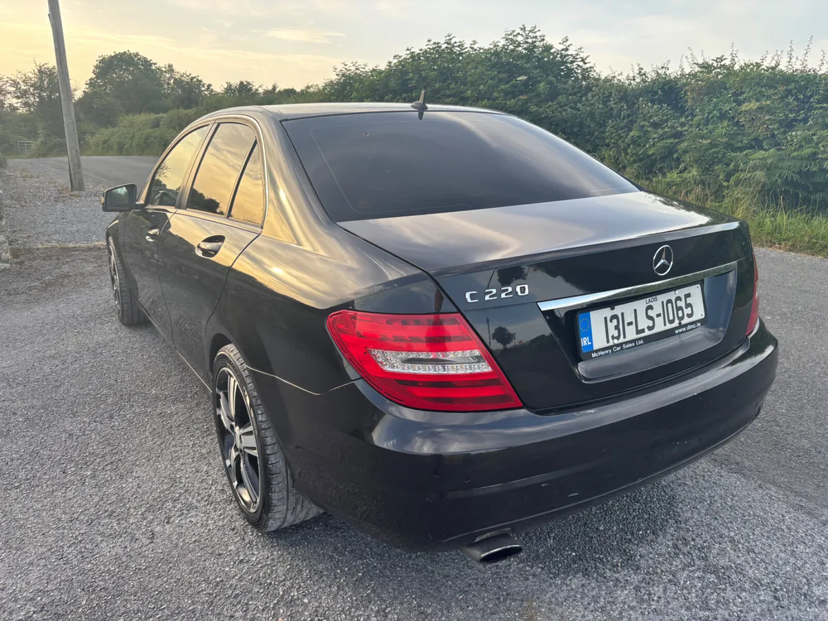 Mercedes-Benz C-Class 2013 - Image 4