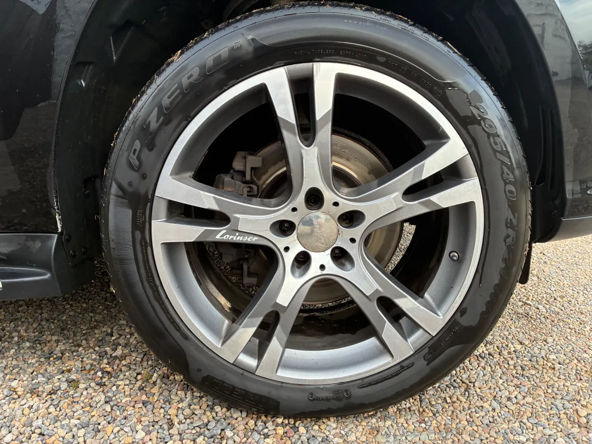 Mercedes-Benz GLS / 7 Seat - Image 3