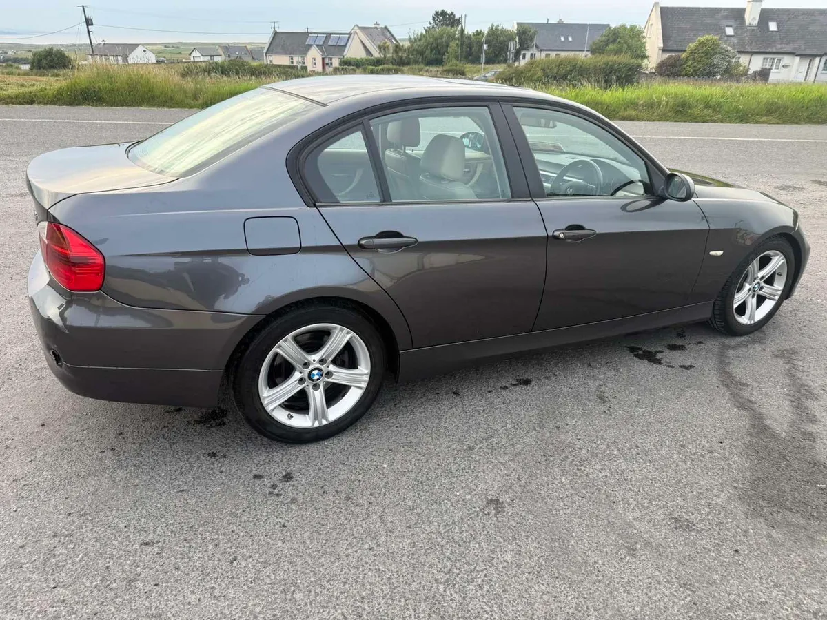 BMW e90 2L petrol Low mileage - Image 3