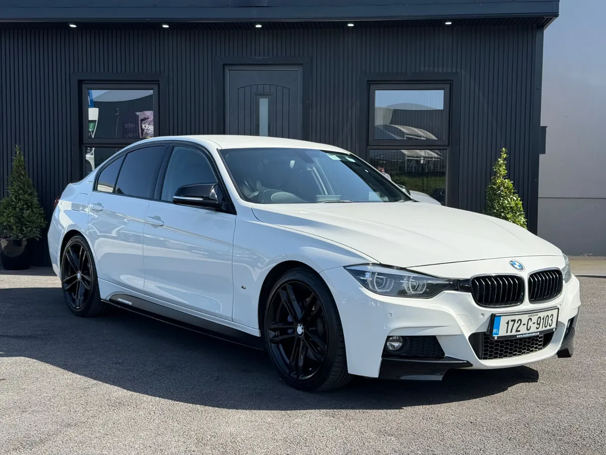 BMW 330e M-Sport Shadow Edition - Image 2