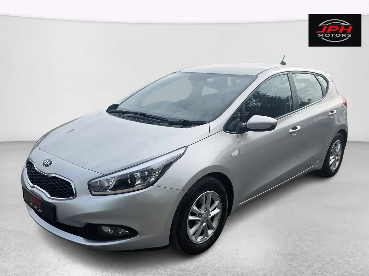 Kia Ceed 2015 - Image 1