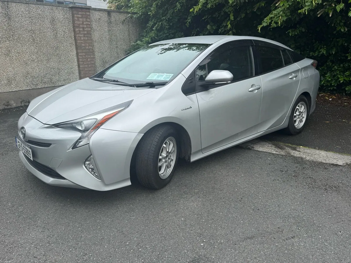 TOYOTA PRIUS NEW SHAPE - Image 5