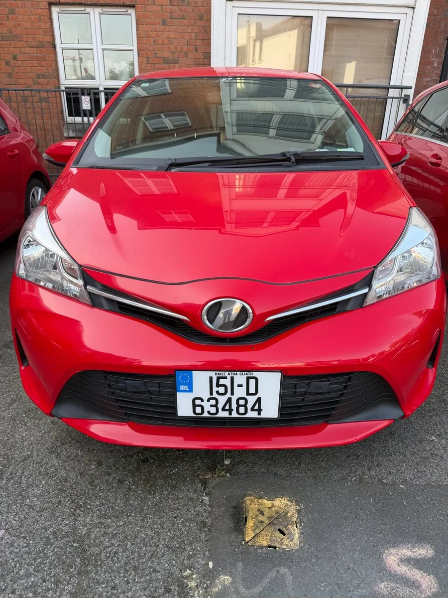 Toyota Vitz 1 Litre - Image 1