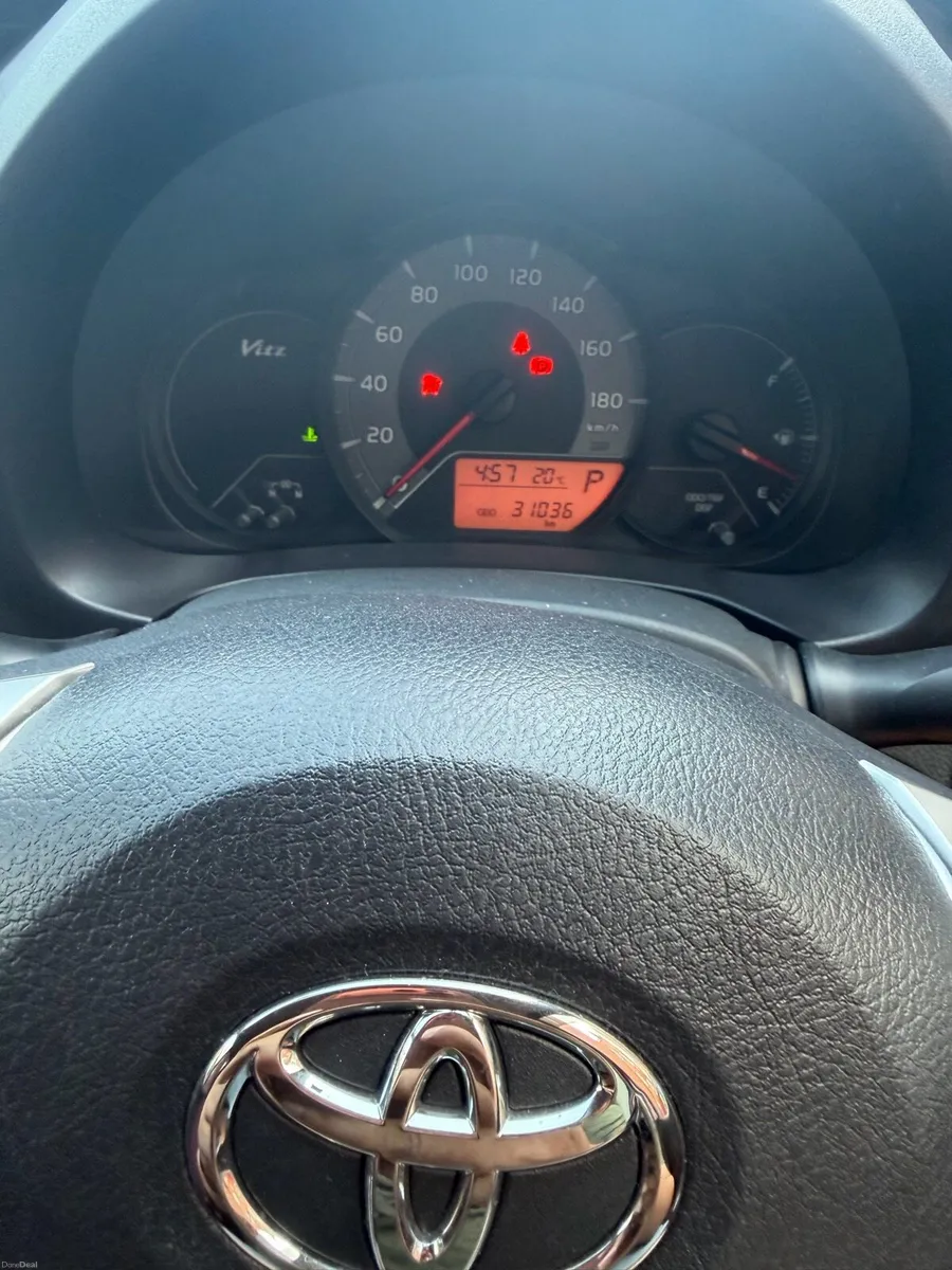 Toyota Vitz 1 Litre - Image 3