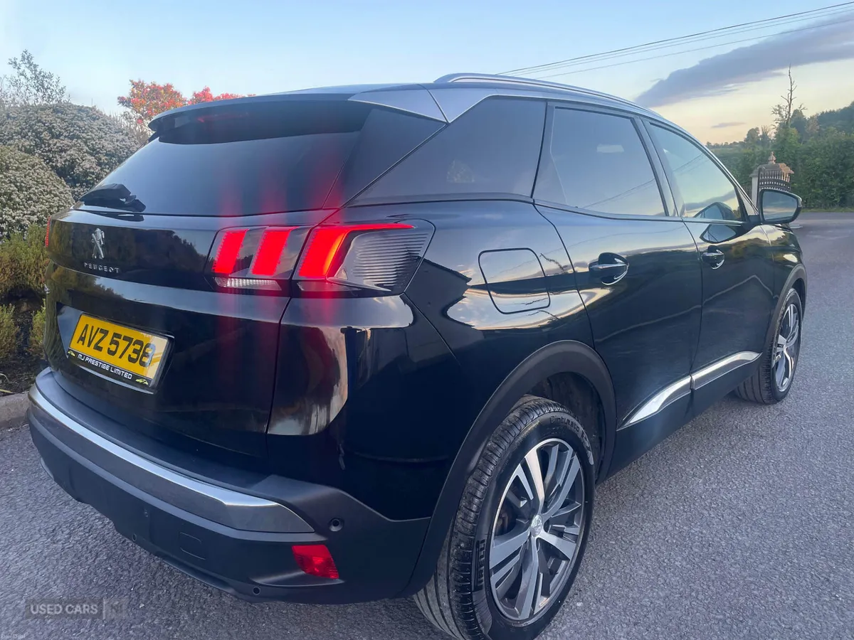 Peugeot 3008 DIESEL ESTATE - Image 2