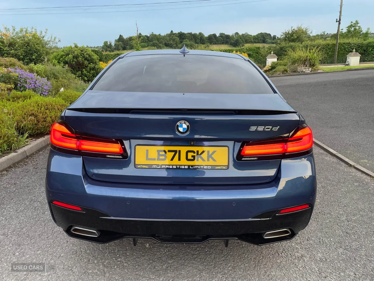 BMW 5-Series DIESEL SALOON - Image 5