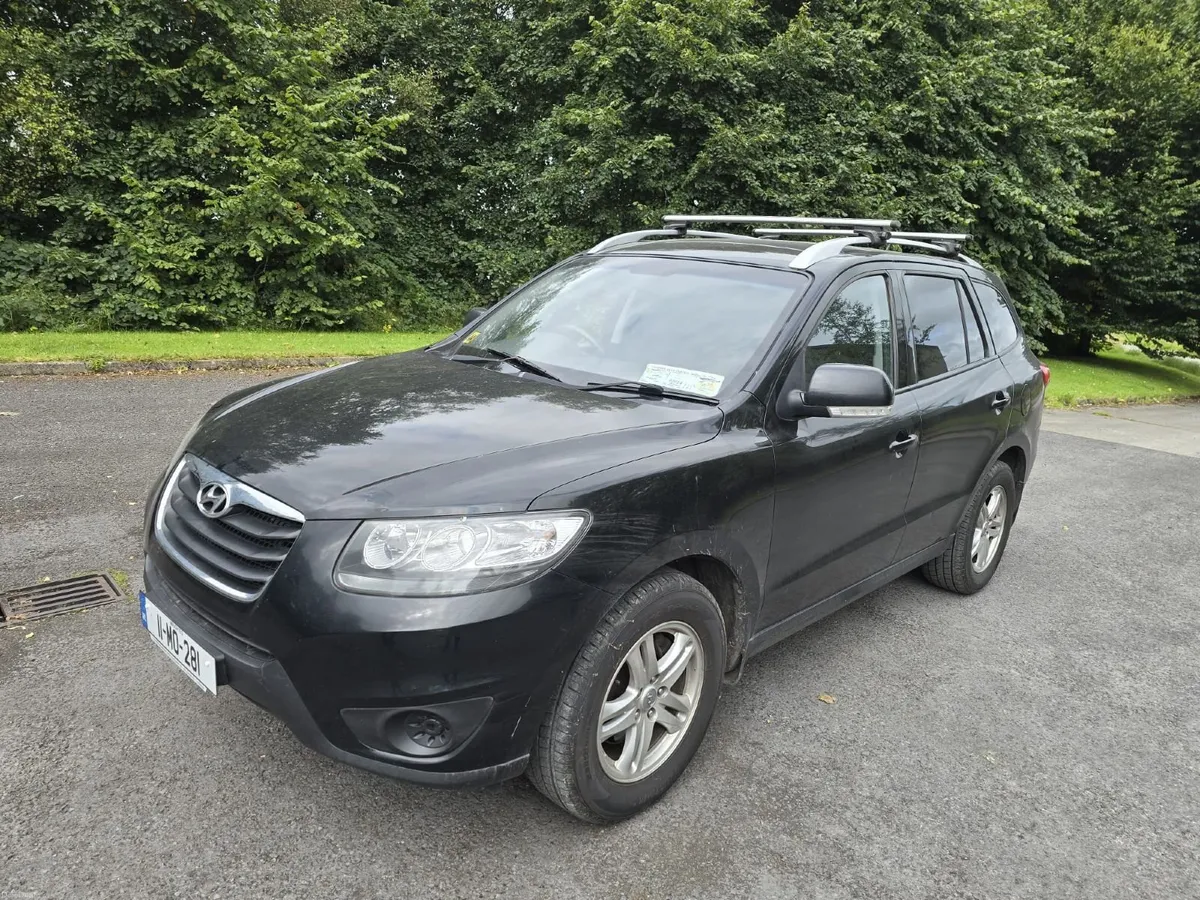 Hyundai Santa Fe 2011 - Image 4